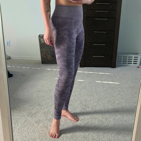 Gymshark Camo Leggings - Picture 3 of 4